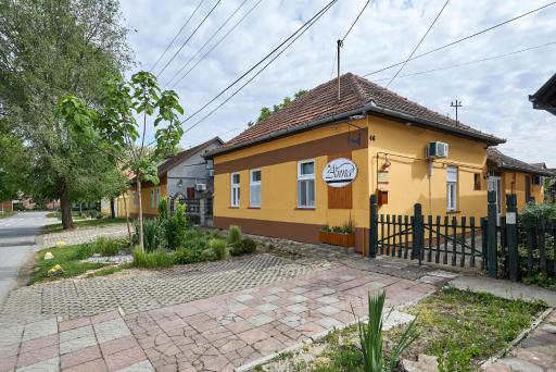 Ana Guesthouse - Housity