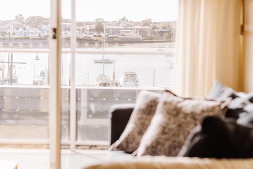 York Cove Hotel - Housity