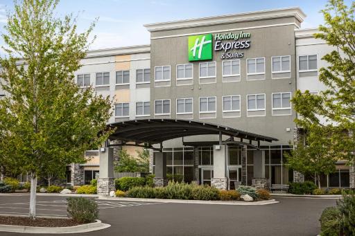 Holiday Inn Express & Suites Colorado Springs Central, an IHG Hotel - Housity