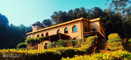 Le Chateau du Lac de Mantasoa - Housity