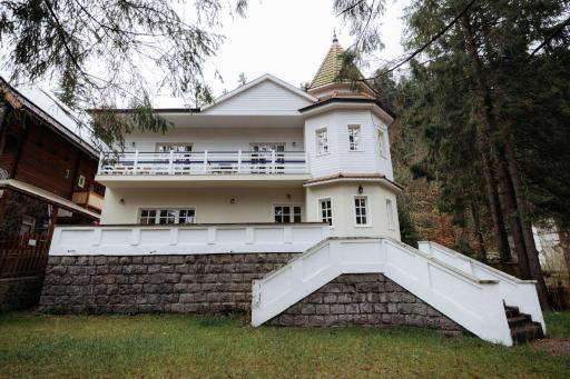 Miniszteri Villa - Housity