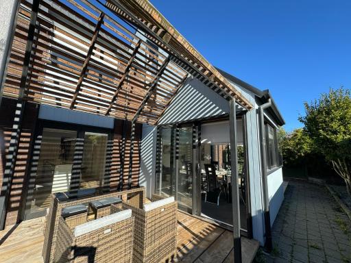 Airport Retreat 4BR 8 Guests - Hizvo