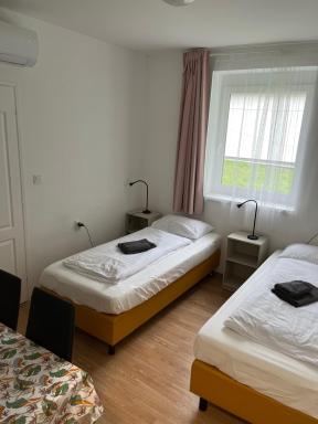 Alba Vendégház - Housity