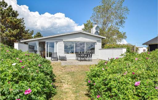Three-Bedroom Holiday Home In Juelsminde - Housity