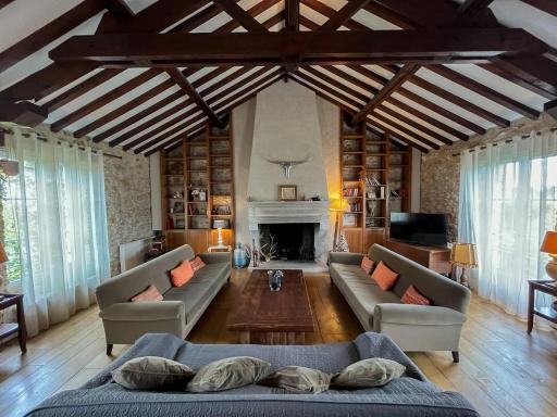 Chez Oscar - Housity