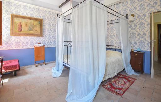 3 Bedroom Gorgeous Apartment In Castilenti - Housity