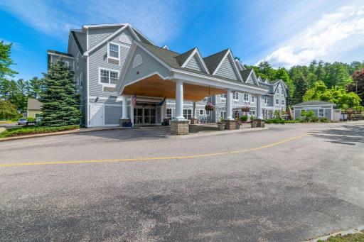 Comfort Inn & Suites North Conway - Housity