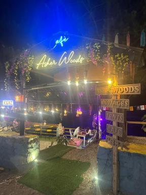 Asher Woods - Housity