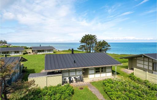 Two-Bedroom Holiday Home In Gilleleje - Housity