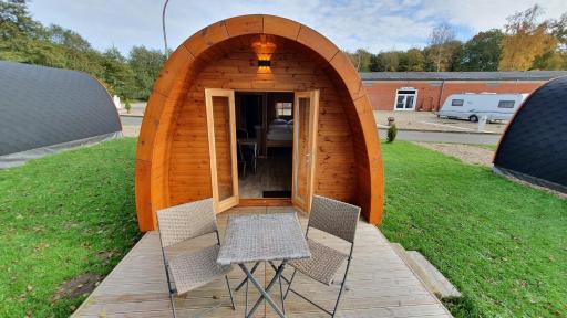 02 Premium Camping Pod 