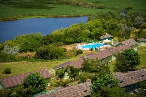 Delta Nature Resort - Housity
