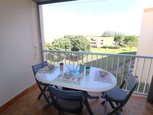 Spacieux 2 pièces avec terrasse, piscine et ascenseur à 400m de la plage - FR-1-307-168 - Housity