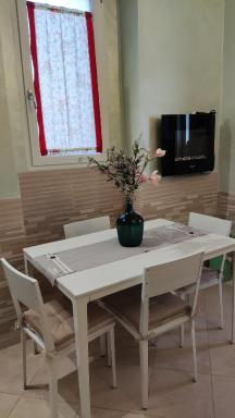Domus Elegans in Centro - Housity