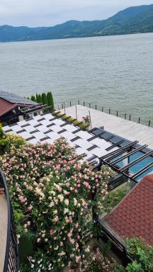 Casa Aless Eselnita Adults Only 14 plus - Housity