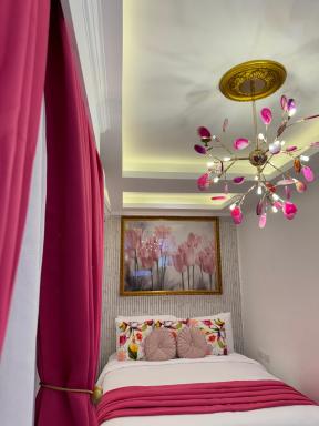 MAKATI Isabela Luxury - Housity