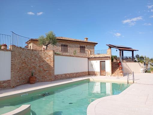 Villa Liliana, Exclusive Property - Housity