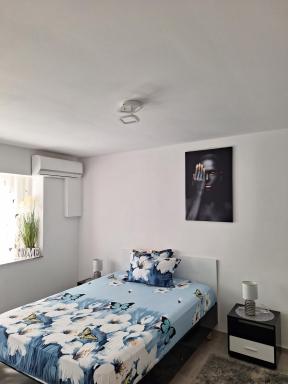 Apartament IRIS Băile Herculane - Housity