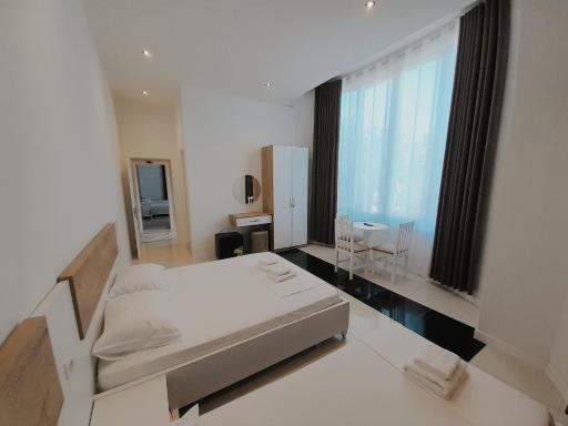 Hotel Restaurant Univers - Housity