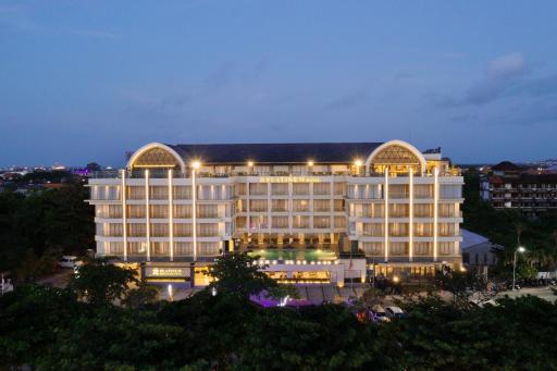 Platinum Hotel Jimbaran Beach Bali - Housity