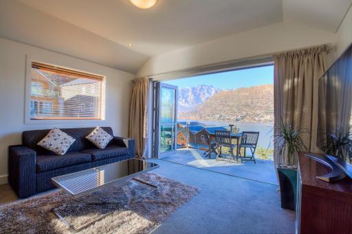 Alpine Vista - Queenstown Holiday Home - Housity