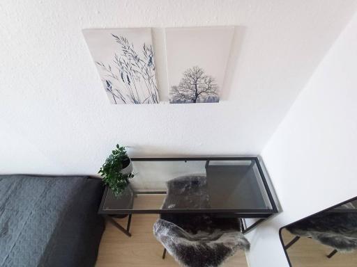 Central Double Room With Free Parking - Housity