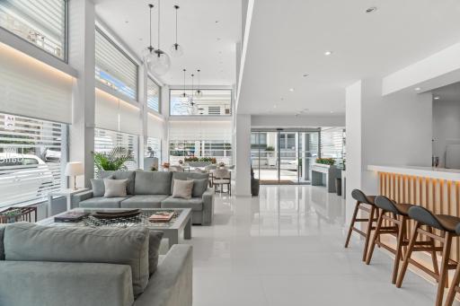 Gallery Central Piraeus Port - Housity