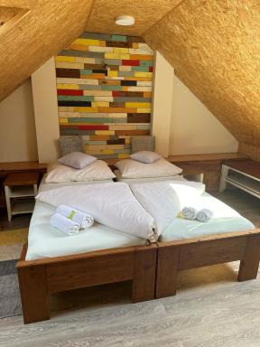 Johan B a B , House 167 - Housity
