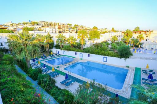 Hotel Baba - Housity