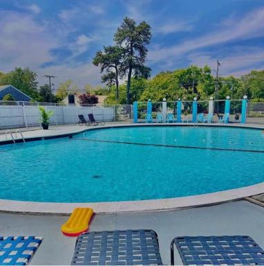 Cape Shore Inn - Housity