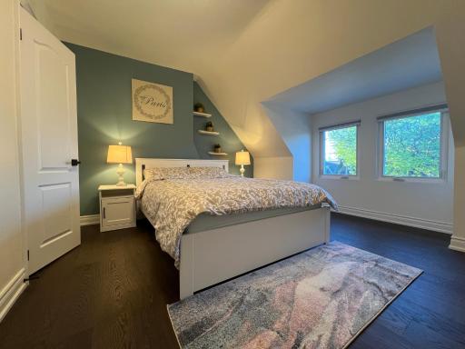 Captain House - Housity