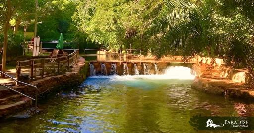 Paradise Temporada Cobertura com 2 Suites Churrasqueira no Thermas Paradise - Rio Quente - Housity