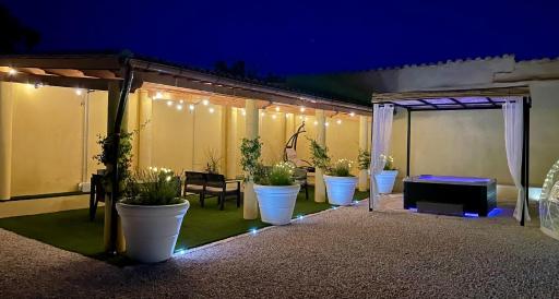 Costa Ovest Apartments - Housity