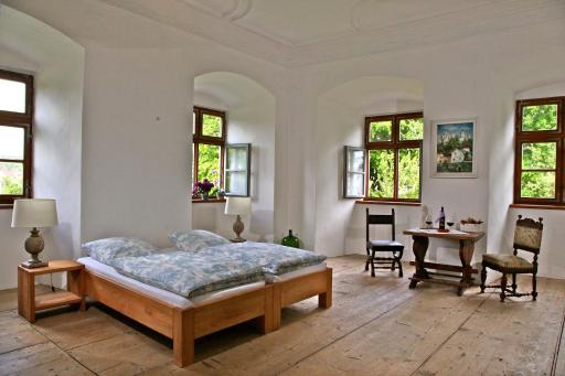 Schloss Hofstetten - Bischof-Suite - Housity