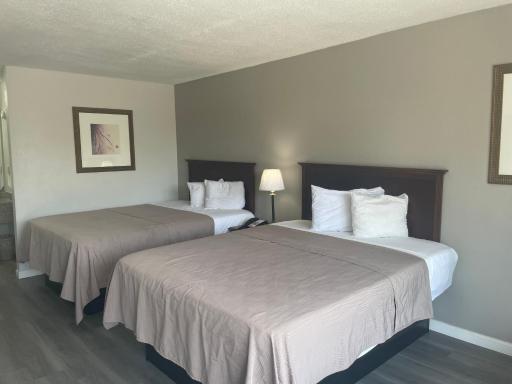 Camden West Inn - Housity