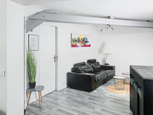 Celired House - Housity