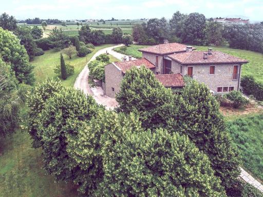 B&B VILLA MELOGRANO PONTOGLIo - Housity