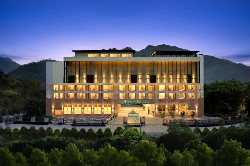 Lemon Tree Hotel Tapovan Rishikesh - Housity