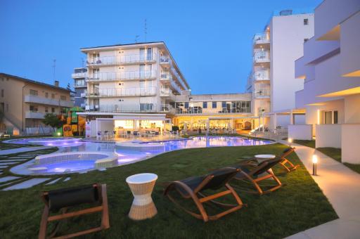 Marina Palace Hotel 4 stelle S - Housity