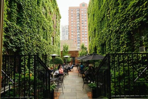 The Plaza Hotel - Milwaukee - Housity