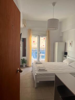 Ermou Studios - Housity