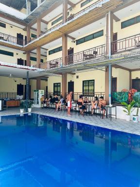 Vang Vieng Global Hostel - Housity