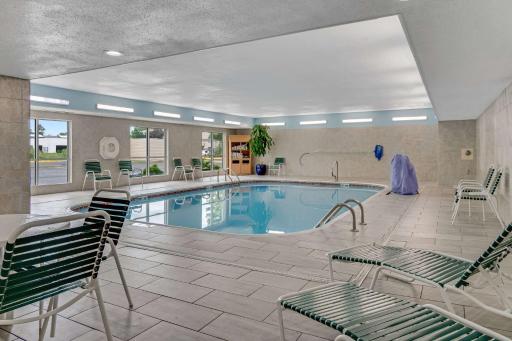 Country Inn & Suites by Radisson, Grand Rapids Airport, MI - Housity