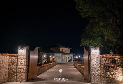 TENUTA ROSA - Gastronomia e Relax - Housity