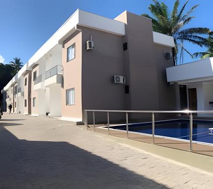 Condomínio com Piscina 500m á PRAIA de Taperapuan - Housity