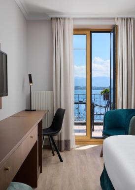 Beachfront Hotel Le Rive - Housity