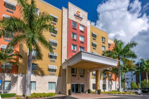 Comfort Suites Fort Lauderdale Airport South & Cruise Port - Housity