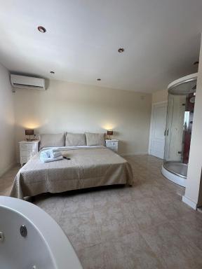 H del Arco - Housity