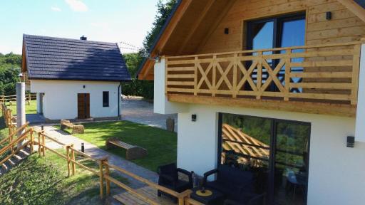Chatki u Atki - Zawada Lanckorońska - Housity