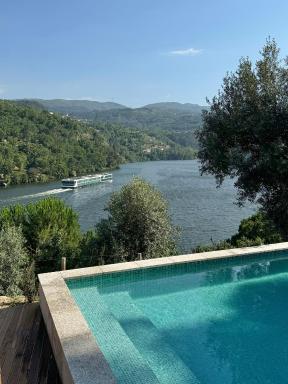 Quinta da Ribeirinha - Douro River - Housity