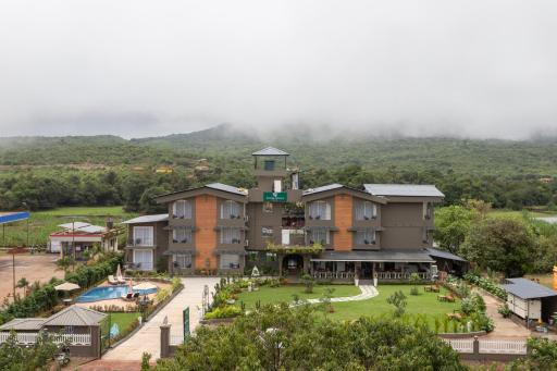 Stone Wood Hotel Amboli - Housity
